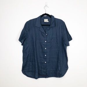 Beaton // Button up shirt